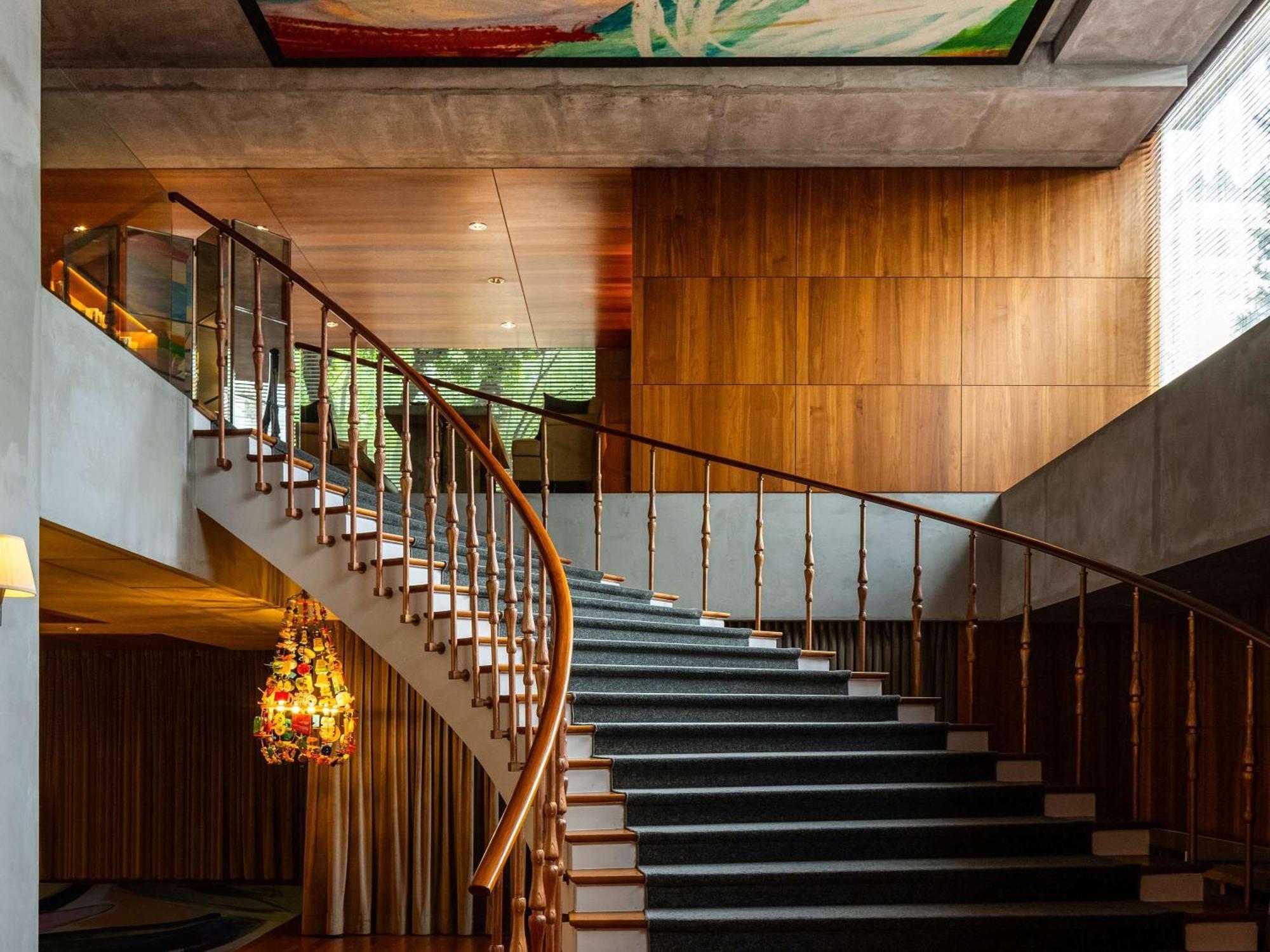 เอส โฮเทล ออกแบบโดยฟิลิป สตาร์ค Hotel ไทเป ภายนอก รูปภาพ