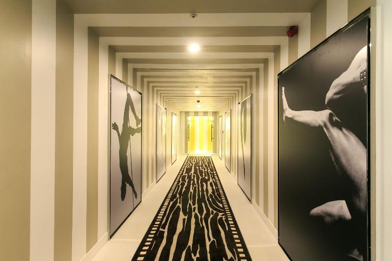 เอส โฮเทล ออกแบบโดยฟิลิป สตาร์ค Hotel ไทเป ภายนอก รูปภาพ